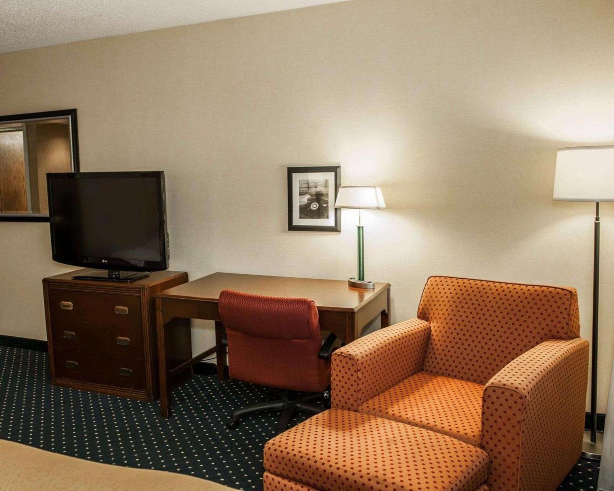 Quality Inn & Suites Goshen Eksteriør bilde