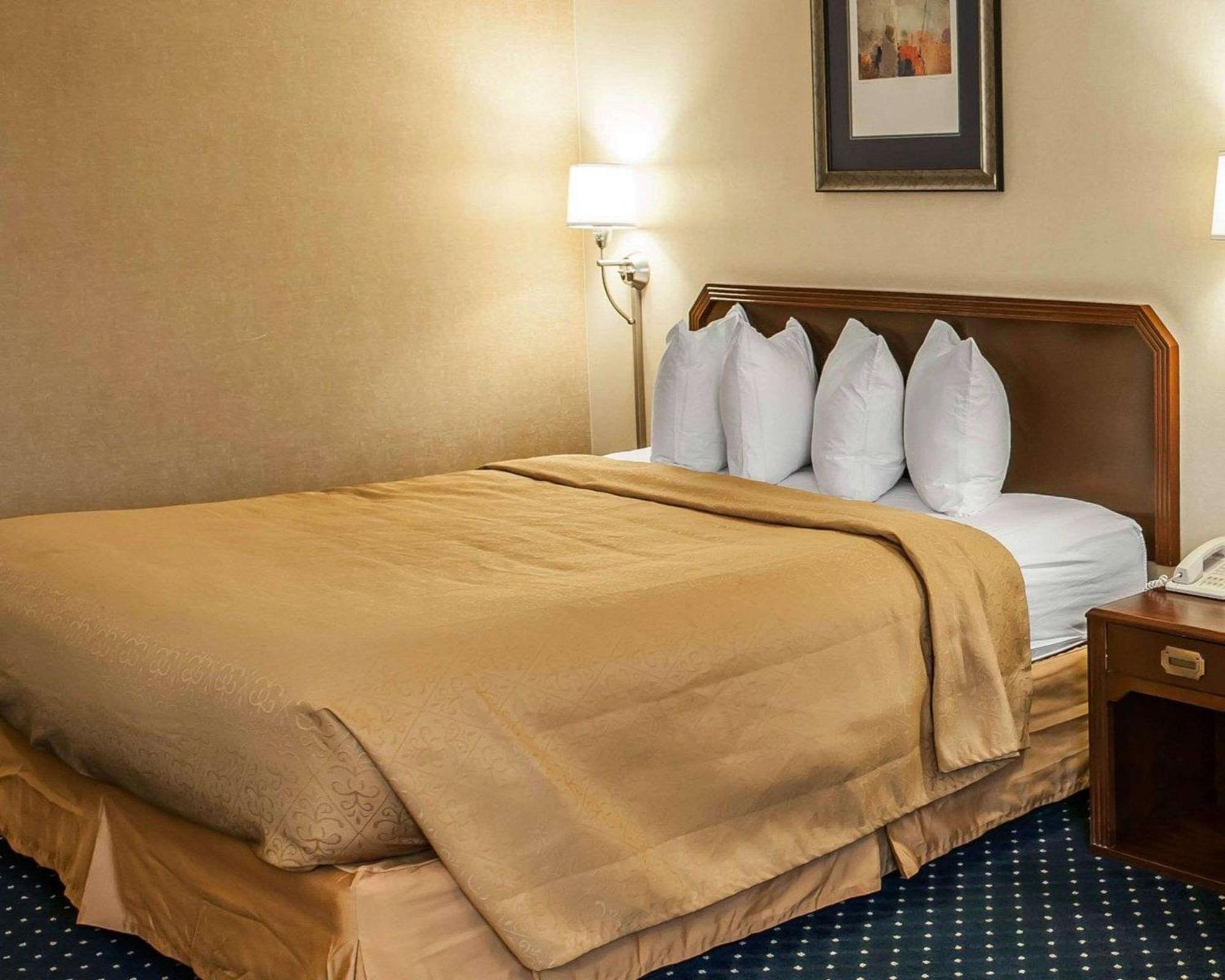 Quality Inn & Suites Goshen Eksteriør bilde