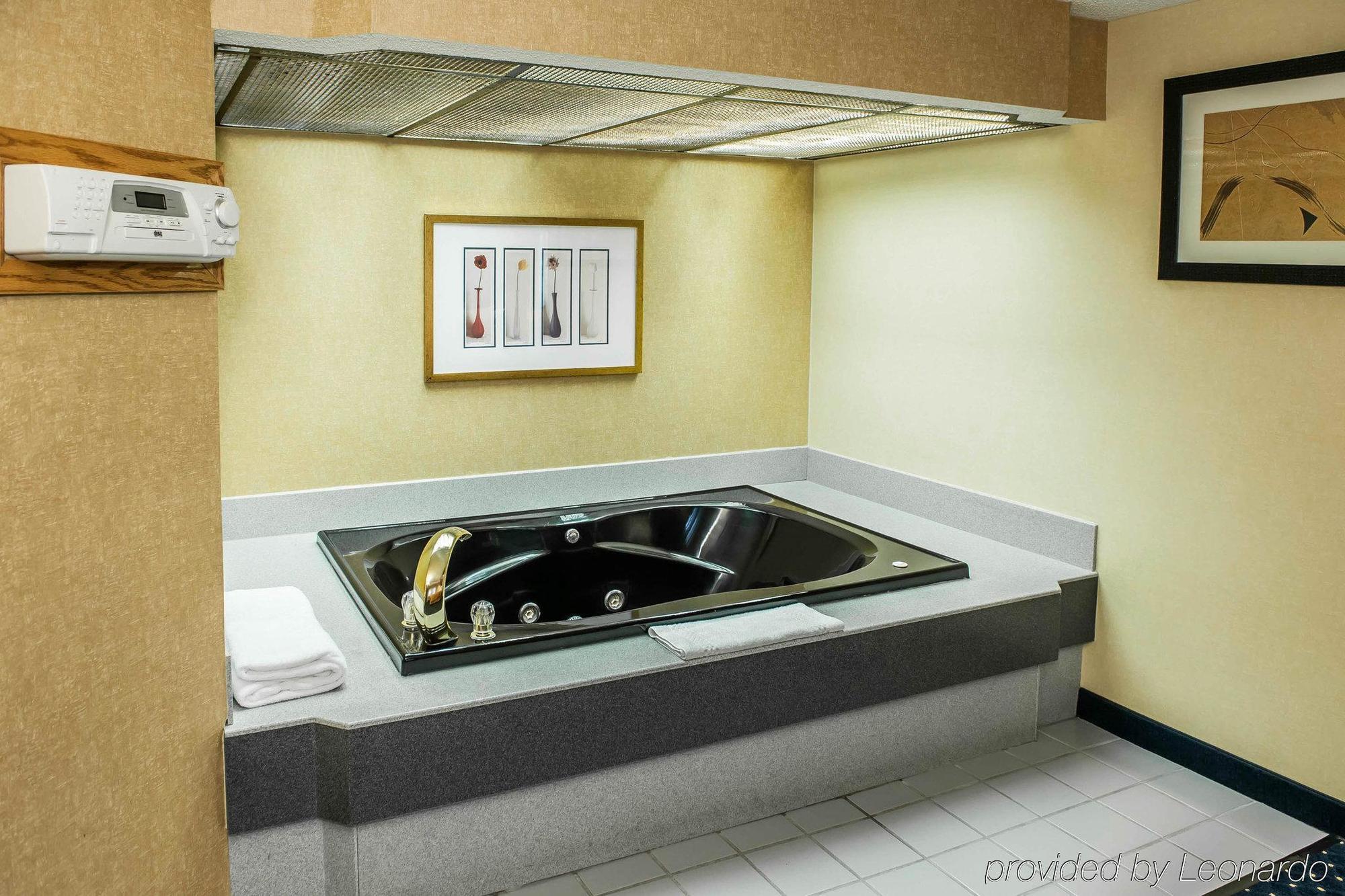 Quality Inn & Suites Goshen Eksteriør bilde
